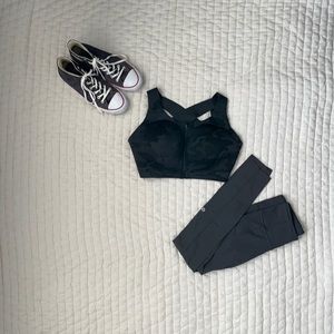 LULULEMON Enlite sport bra